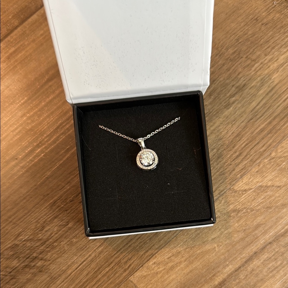 Dainty Silver Necklace with Circular Pendant